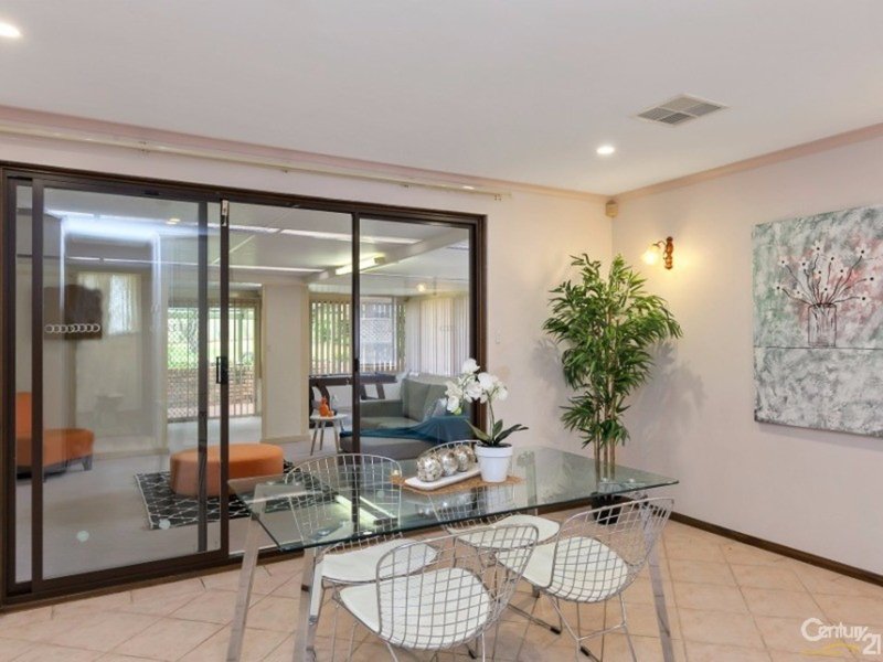 Photo - 6 Sevres Court, Modbury Heights SA 5092 - Image 11