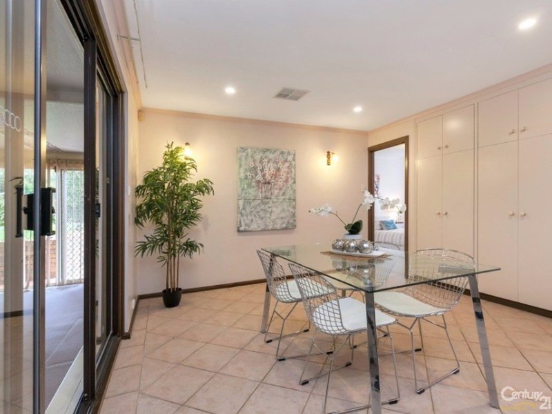 Photo - 6 Sevres Court, Modbury Heights SA 5092 - Image 15