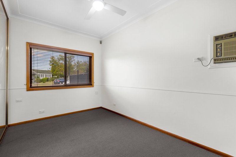 Photo - 6 Sewell Avenue, Seven Hills NSW 2147 - Image 4