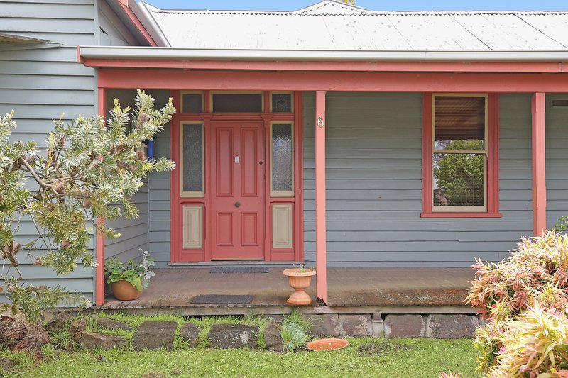 Photo - 6 Shaw Street, Camperdown VIC 3260 - Image 2