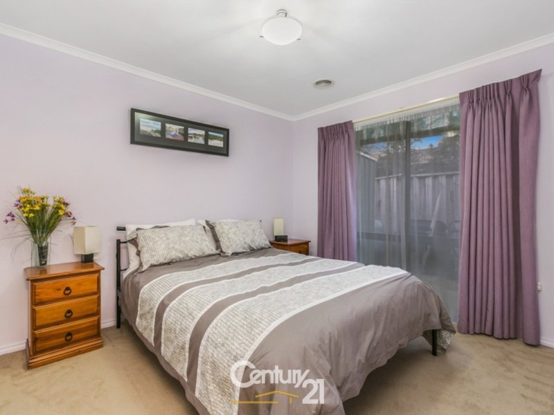 Photo - 6 Shearers Court, Pakenham VIC 3810 - Image 9