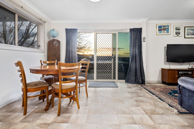 Photo - 6 Shearsby Crescent, Yass NSW 2582 - Image 21