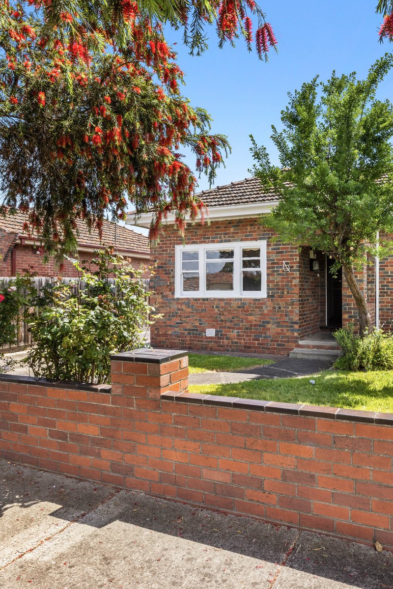 Photo - 6 Shedden Street, Pascoe Vale VIC 3044 - Image 2