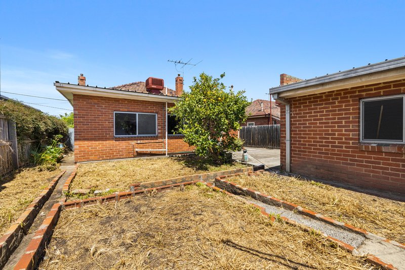 Photo - 6 Shedden Street, Pascoe Vale VIC 3044 - Image 8