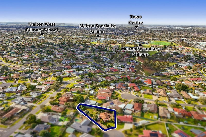 Photo - 6 Sheepfold Court, Melton West VIC 3337 - Image 24