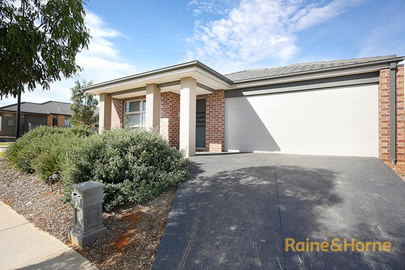 Photo - 6 Sherford Way, Melton South VIC 3338 - Image 8