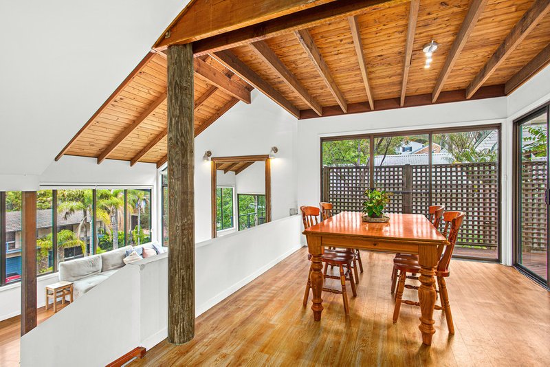 Photo - 6 Sheridan Crescent, Stanwell Park NSW 2508 - Image 2