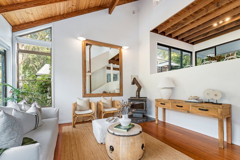 Photo - 6 Sheridan Crescent, Stanwell Park NSW 2508 - Image 2