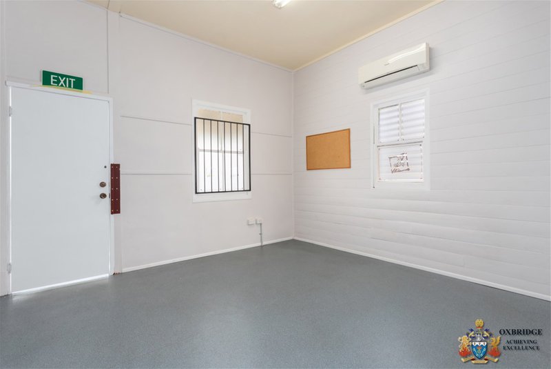 Photo - 6 Short Street, Bundamba QLD 4304 - Image 5