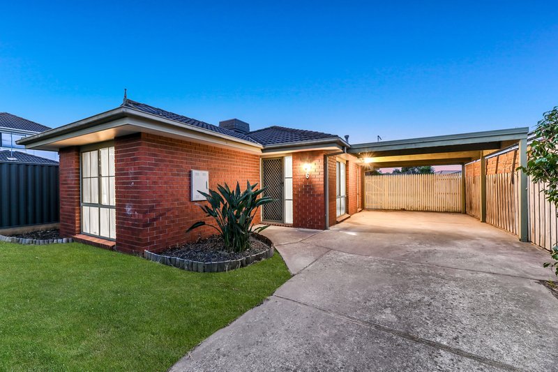 6 Shorthorn Walk, Narre Warren South VIC 3805