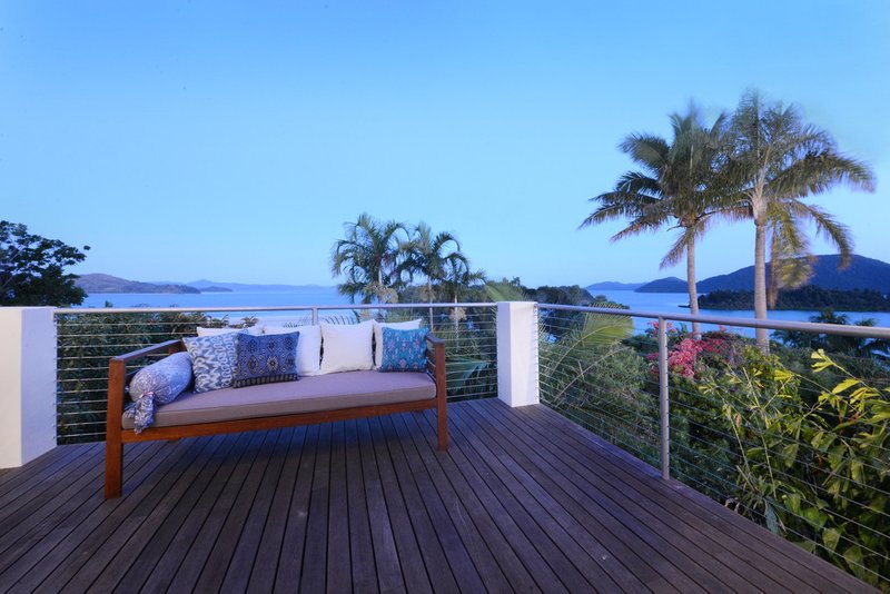 Photo - 6 Shutehaven Close, Shute Harbour QLD 4802 - Image 2