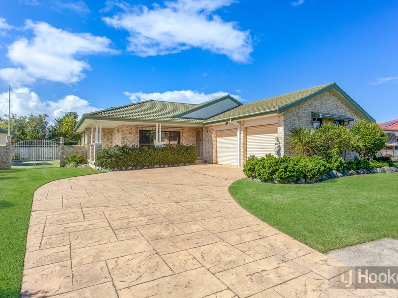 6 Silky Ash Close, Old Bar NSW 2430