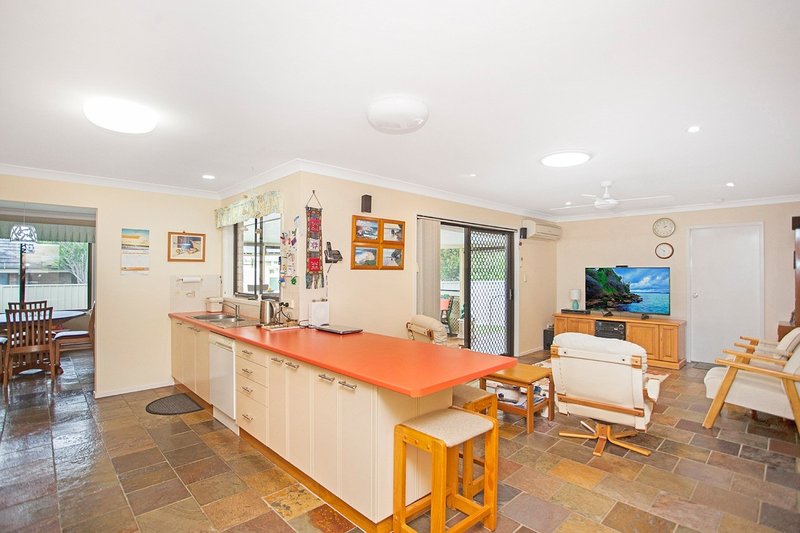 Photo - 6 Silky Ash Close, Old Bar NSW 2430 - Image 5