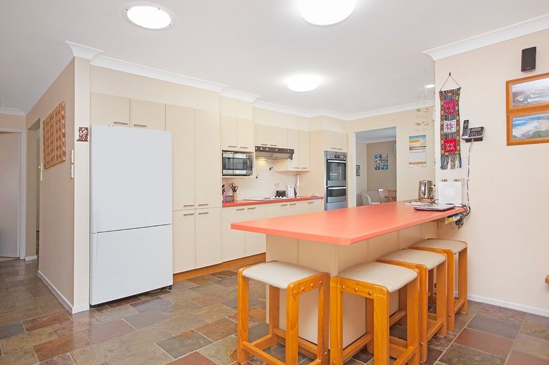 Photo - 6 Silky Ash Close, Old Bar NSW 2430 - Image 6