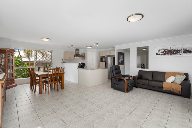 Photo - 6 Silvabank Court, Warner QLD 4500 - Image 6