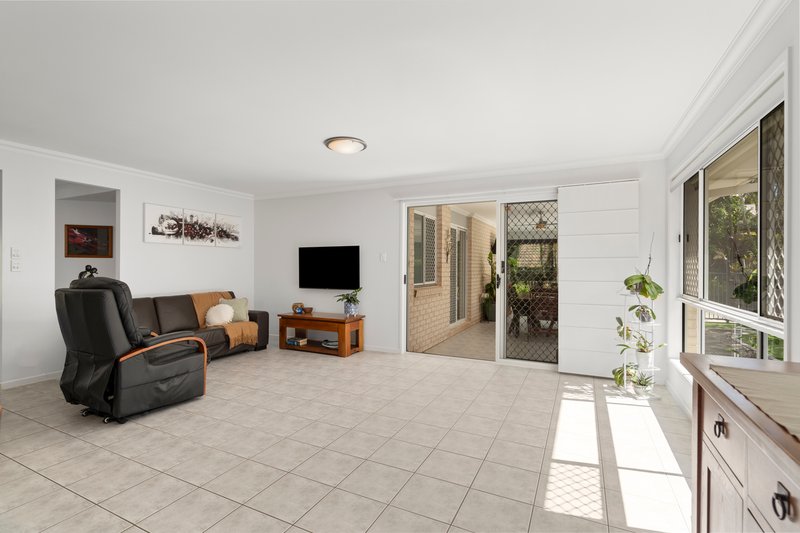 Photo - 6 Silvabank Court, Warner QLD 4500 - Image 9