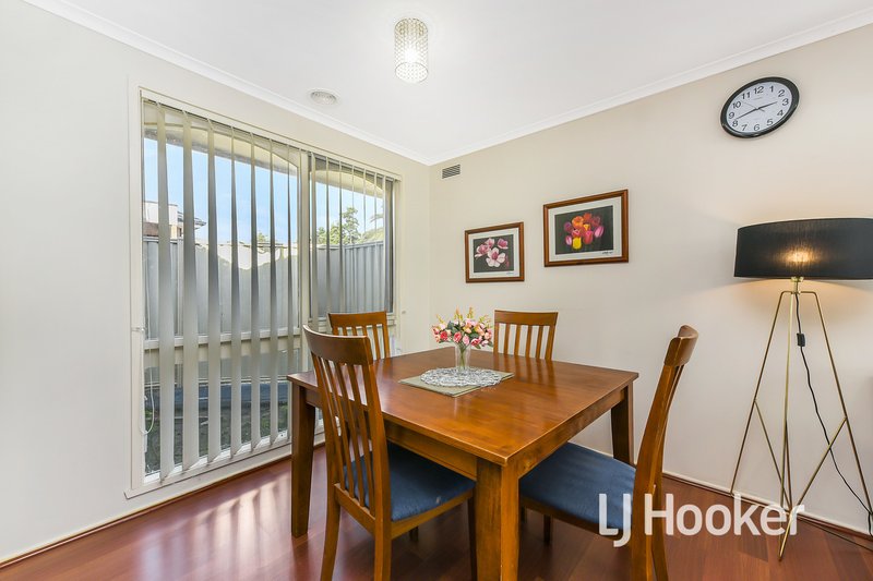 Photo - 6 Sinclair Court, Hampton Park VIC 3976 - Image 6