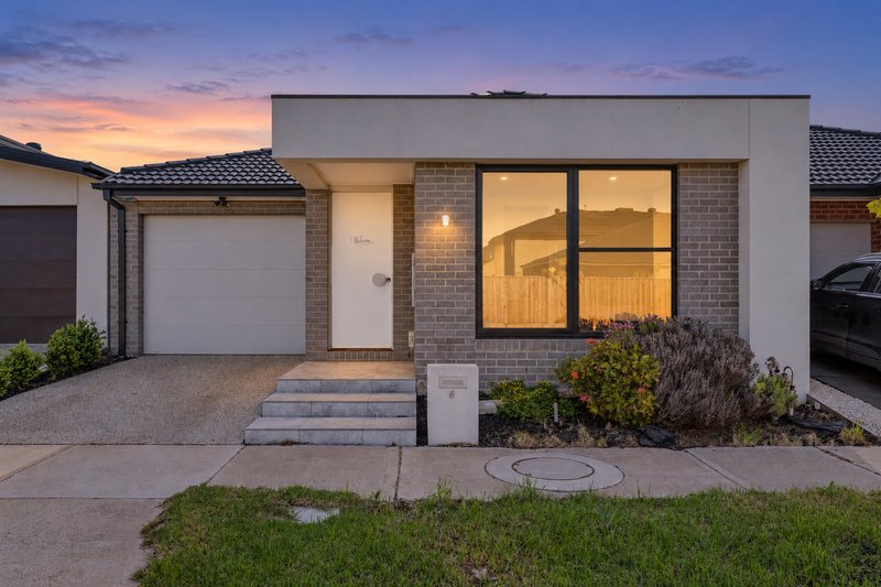 Photo - 6 Sinopia Street, Tarneit VIC 3029 - Image 1