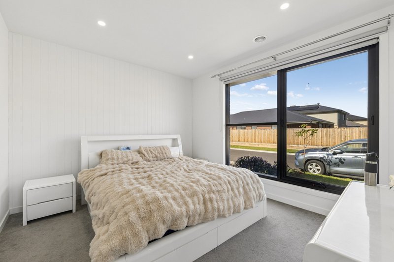 Photo - 6 Sinopia Street, Tarneit VIC 3029 - Image 10