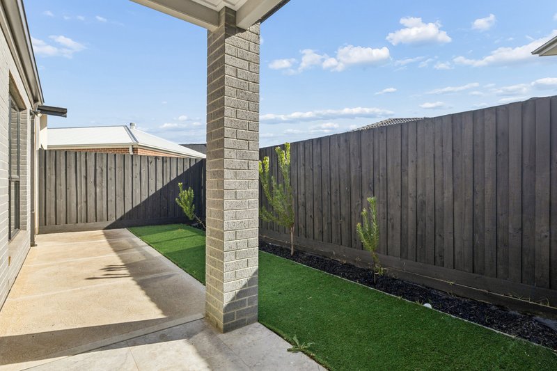 Photo - 6 Sinopia Street, Tarneit VIC 3029 - Image 16