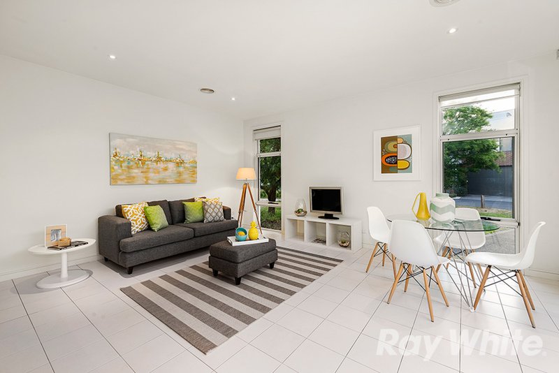 Photo - 6 Sir Kenneth Luke Boulevard, Mulgrave VIC 3170 - Image 5