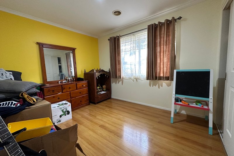 Photo - 6 Slessor Avenue, Lynbrook VIC 3975 - Image 8