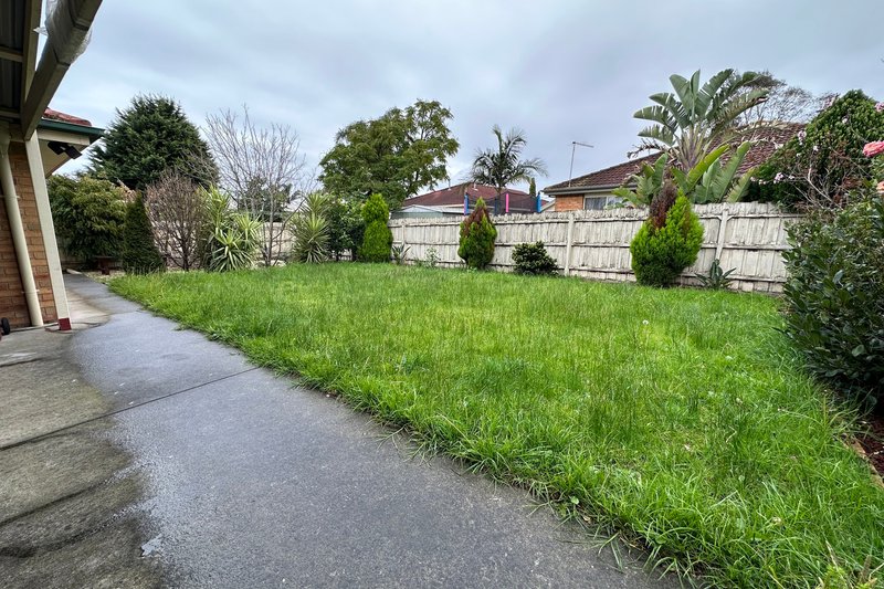 Photo - 6 Slessor Avenue, Lynbrook VIC 3975 - Image 15