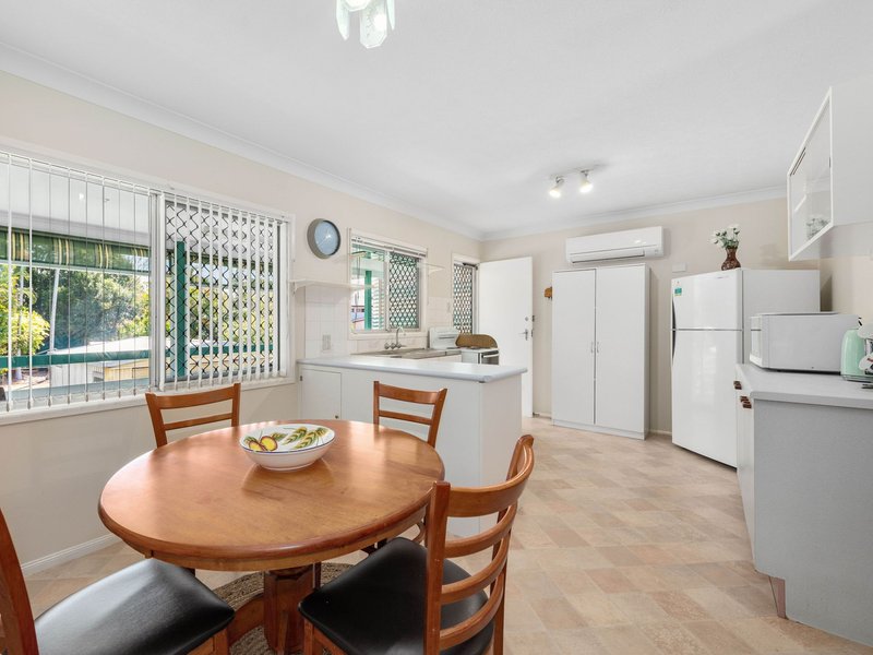 Photo - 6 Snell Street, Camp Hill QLD 4152 - Image 13