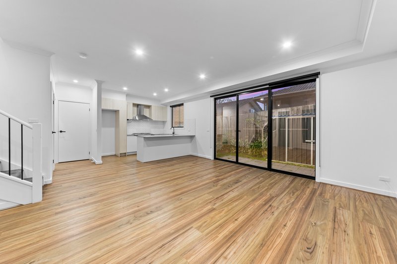 Photo - 6 Sooty Lane, Pakenham VIC 3810 - Image 6