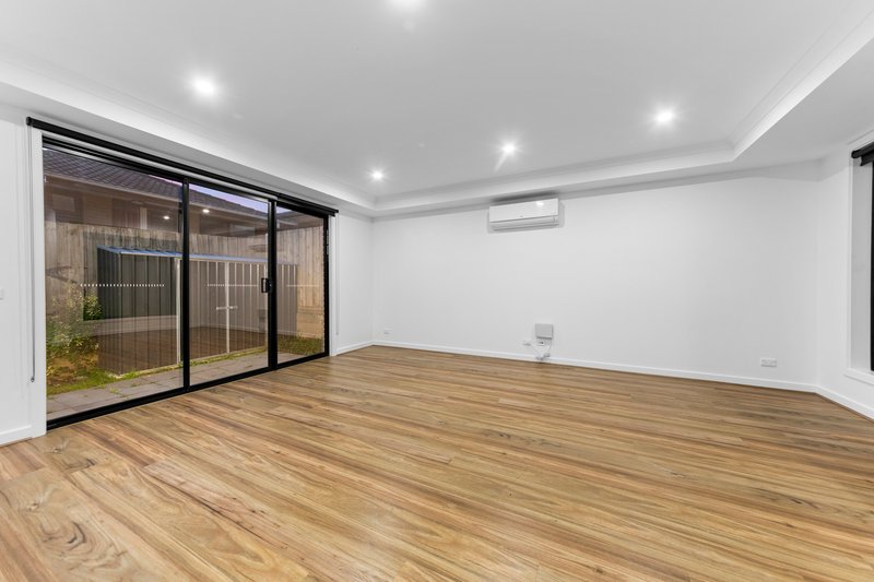 Photo - 6 Sooty Lane, Pakenham VIC 3810 - Image 7