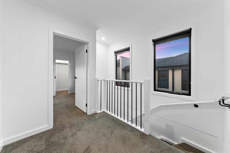 Photo - 6 Sooty Lane, Pakenham VIC 3810 - Image 9