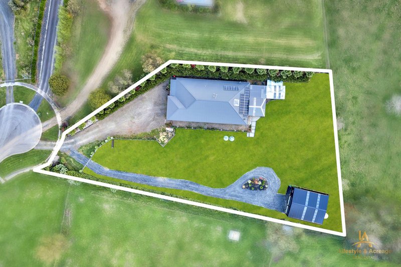 Photo - 6 South Fork Court, Drouin VIC 3818 - Image 34