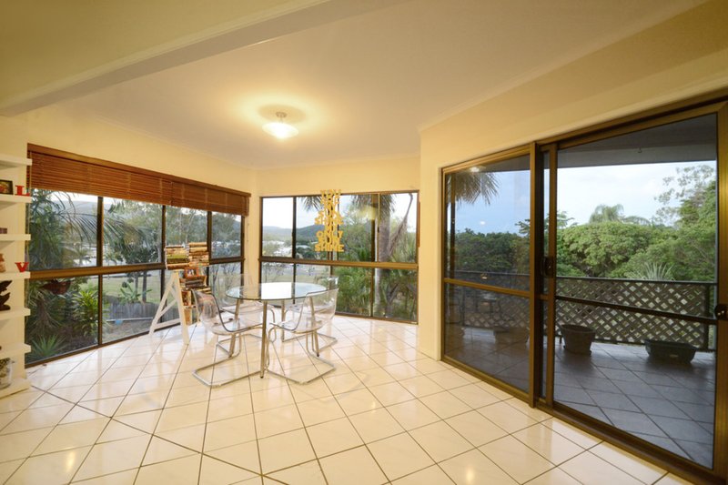 Photo - 6 South Molle Boulevard, Cannonvale QLD 4802 - Image 3