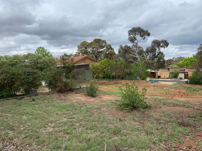 Photo - 6 Southwell St , Weetangera ACT 2614 - Image 3