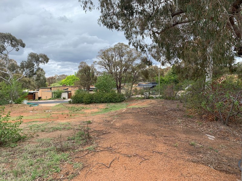 Photo - 6 Southwell St , Weetangera ACT 2614 - Image 4