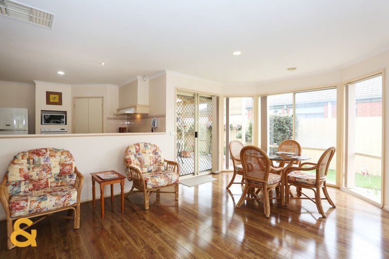 Photo - 6 Spence Avenue, Roxburgh Park VIC 3064 - Image 5