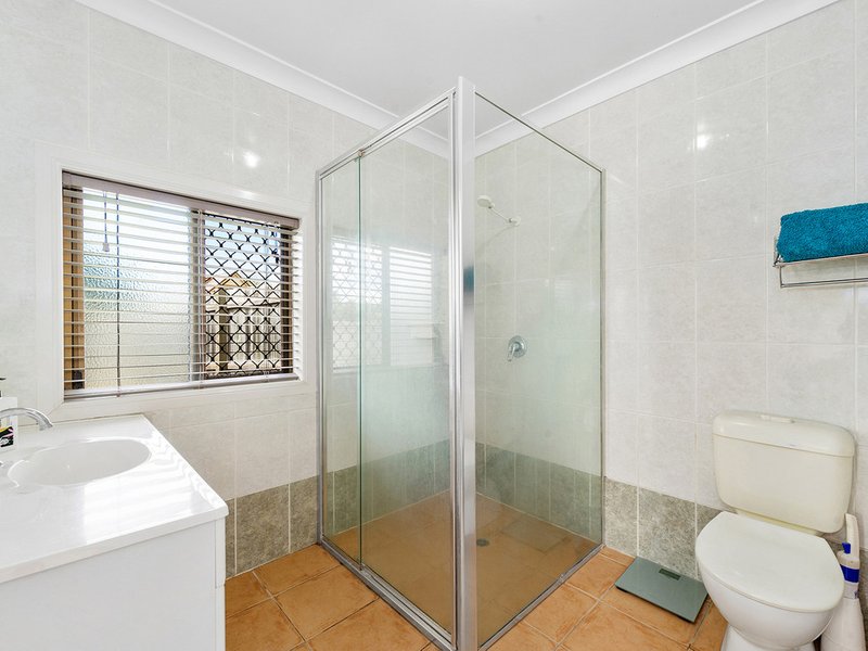 Photo - 6 Spina Crescent, Carseldine QLD 4034 - Image 11