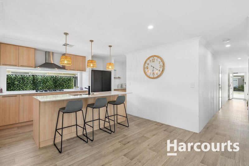 Photo - 6 Spinosa Chase, Jindalee WA 6036 - Image 3