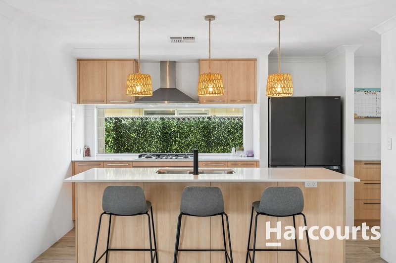 Photo - 6 Spinosa Chase, Jindalee WA 6036 - Image 4