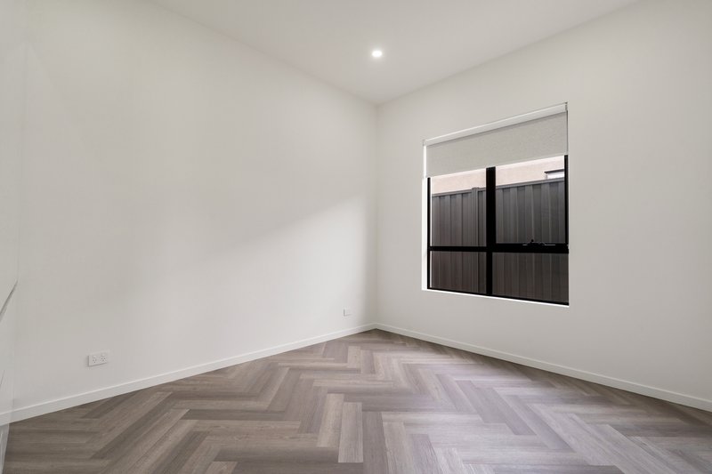 Photo - 6 Spreading Road, Mickleham VIC 3064 - Image 15