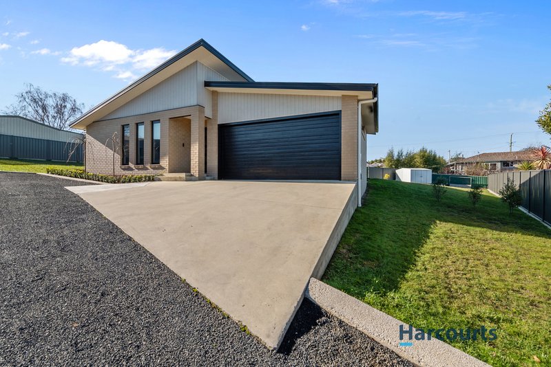 Photo - 6 Spring Grove, Latrobe TAS 7307 - Image 3