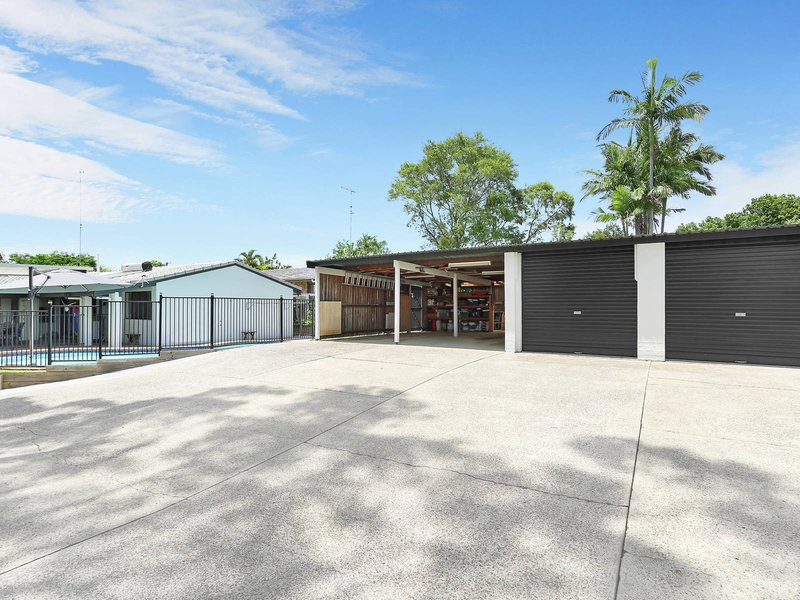 Photo - 6 St Andrews Drive, Tewantin QLD 4565 - Image 11