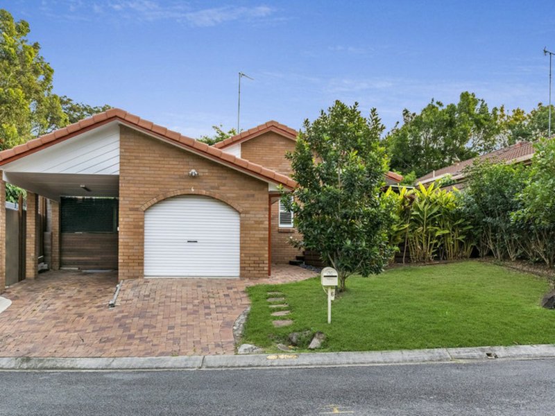 Photo - 6 St Andrews Glade, Robina QLD 4226 - Image 2