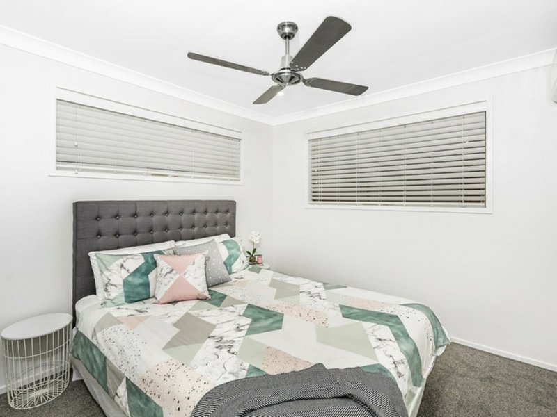 Photo - 6 St Andrews Glade, Robina QLD 4226 - Image 8