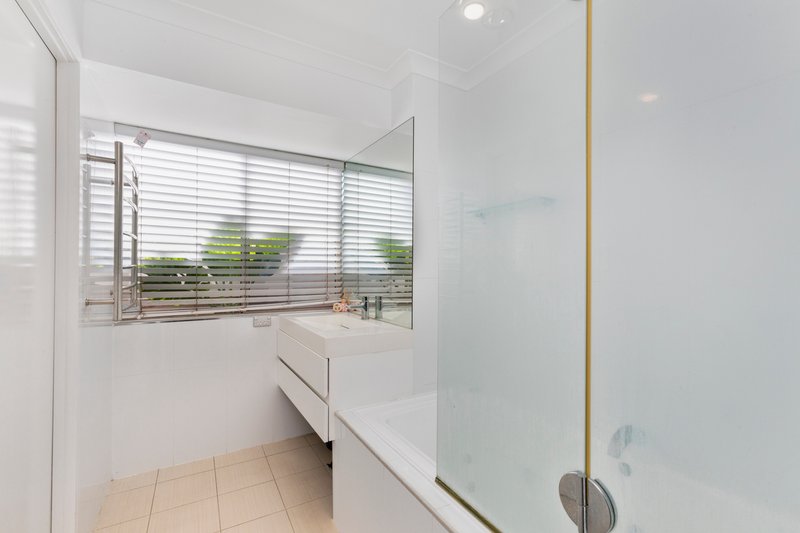 Photo - 6 St Andrews Way, Banora Point NSW 2486 - Image 18