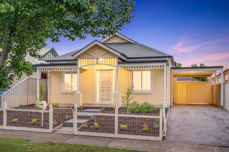 6 St Ives Place, Craigieburn VIC 3064