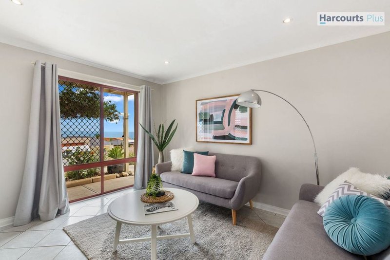 Photo - 6 St Vincents Avenue, Hallett Cove SA 5158 - Image 6