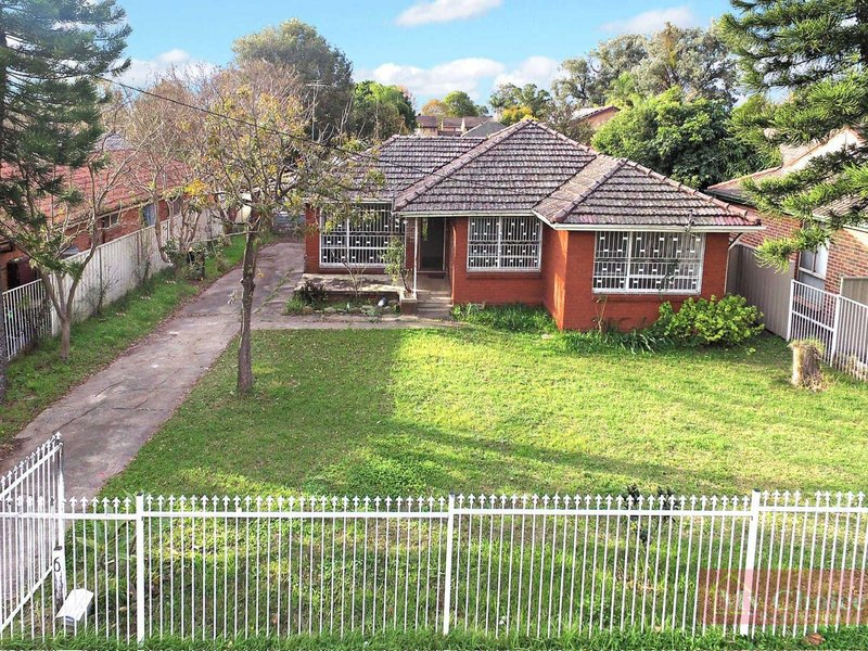 6 Stafford Street, Minto NSW 2566