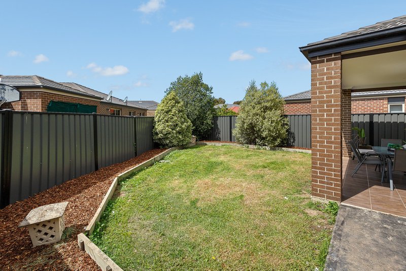 Photo - 6 Steels Place, South Morang VIC 3752 - Image 11