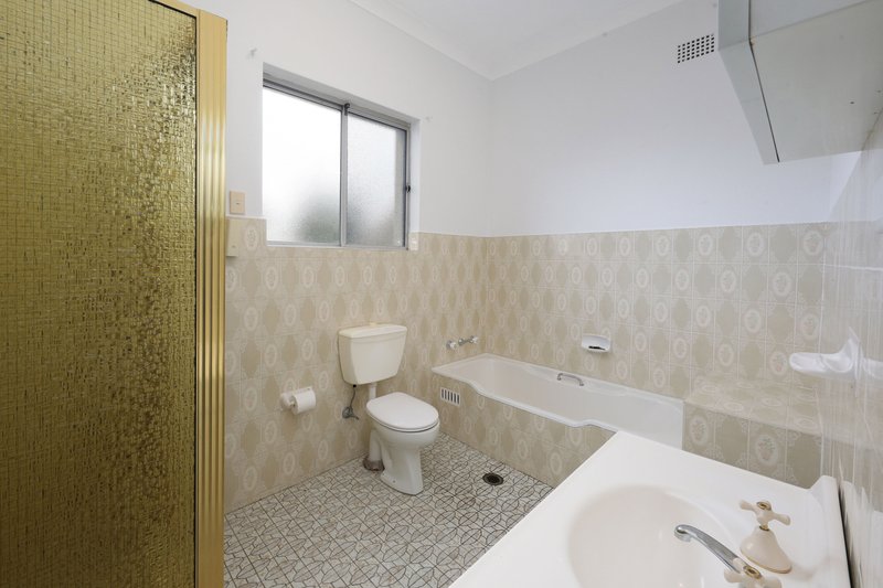 Photo - 6 Stephenson Street, Birrong NSW 2143 - Image 7